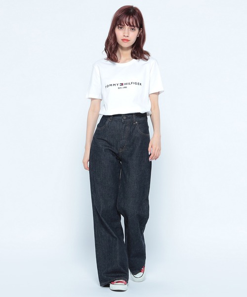 TOMMY HILFIGER（トミーヒルフィガー）の「ベーシックロゴTシャツ（Tシャツ/カットソー・レディース・ホワイト/ネイビー/ブラック・LARGE/MEDIUM/SMALL/X-SMALL）」の19枚目の写真