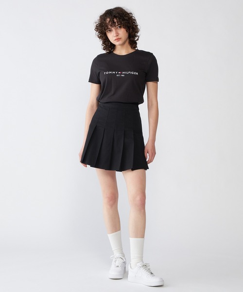 TOMMY HILFIGER（トミーヒルフィガー）の「ベーシックロゴTシャツ（Tシャツ/カットソー・レディース・ホワイト/ネイビー/ブラック・LARGE/MEDIUM/SMALL/X-SMALL）」の12枚目の写真
