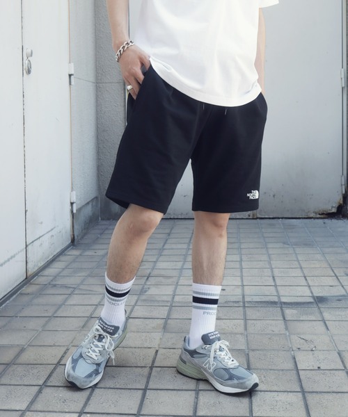 THE NORTH FACE(ザノースフェイス)の「THE NORTH FACE / ノースフェイス M STAND SHORT スウェット ショートパンツ(その他パンツ・メンズ・ブラック/ベージュ・SMALL/MEDIUM/LARGE)」の3枚目の写真