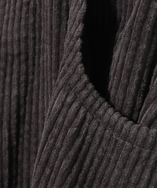 BEAMS HEART（ビームスハート）の「コーデュロイ フレアスカート（スカート・レディース・グリーン/ライトベージュ/ネイビー/カーキ/チャコールグレー/ブルー・MEDIUM/SMALL）」の14枚目の写真