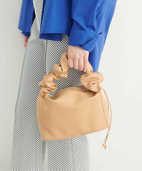 FREE'S MART（フリーズマート）の「シャーリングハンドルバッグ（トートバッグ・レディース・ホワイト/ブラック/ブラウン・ﾌﾘ-）」の7枚目の写真