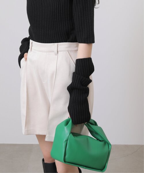 RAY CASSIN（レイカズン）の「アームウォーマー付きリブニット（ニット/セーター・レディース・ブラック/パープル/オフホワイト/グレイッシュベージュ・FREE）」の7枚目の写真