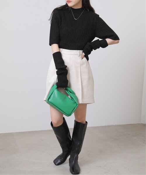 RAY CASSIN（レイカズン）の「アームウォーマー付きリブニット（ニット/セーター・レディース・ブラック/パープル/オフホワイト/グレイッシュベージュ・FREE）」の8枚目の写真