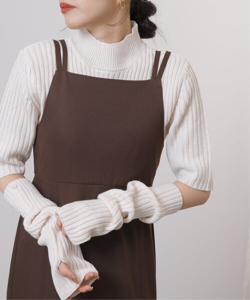 RAY CASSIN（レイカズン）の「アームウォーマー付きリブニット（ニット/セーター・レディース・ブラック/パープル/オフホワイト/グレイッシュベージュ・FREE）」の16枚目の写真