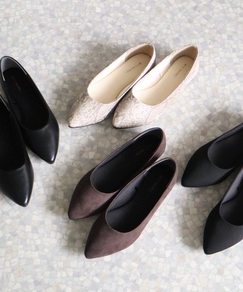 Honeys(ハニーズ)の「やわらかポインテッドトゥパンプス(パンプス・レディース・チャコールグレー/ブラック/ブラック系その他/パイソン/ライトベージュ/シルバー・22.5/24.5/23.5/24.0/23.0)」の13枚目の写真