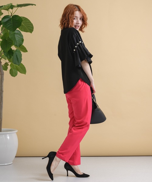 ROSIEE（ロージー）の「ROSIEE 袖タックパールTOPS（シャツ/ブラウス・レディース・ブラック/ベージュ/アイボリー・FREE）」の5枚目の写真