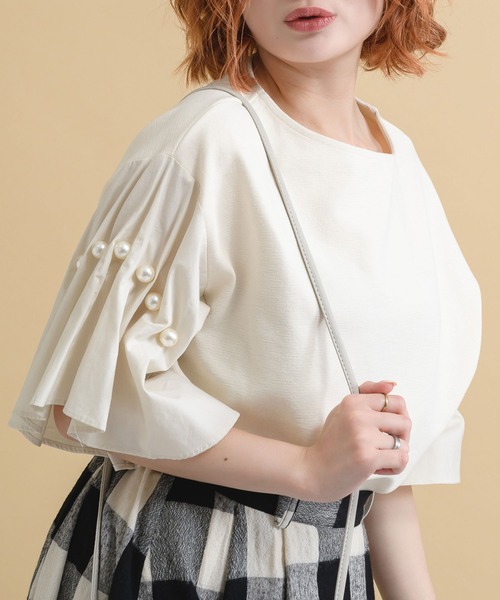 ROSIEE（ロージー）の「ROSIEE 袖タックパールTOPS（シャツ/ブラウス・レディース・ブラック/ベージュ/アイボリー・FREE）」の10枚目の写真