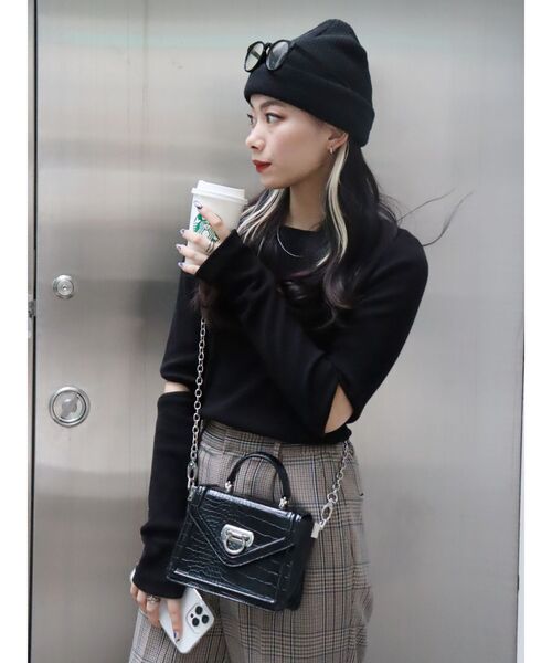 EVRIS（エヴリス）の「カッティングスリーブリブトップス（Tシャツ/カットソー・レディース・ホワイト/レッド/ブラック・FREE）」の3枚目の写真