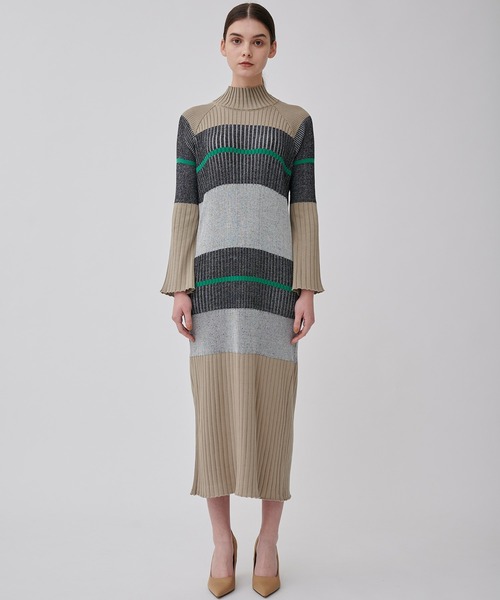 CITY TOKYO（シティトウキョウ）の「カラーブロックボーダーニットワンピース（ワンピース・レディース・ベージュ/グレー/ブルー・1/2）」の16枚目の写真