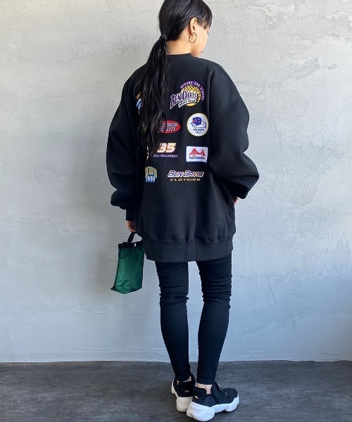 BEN DAVIS（ベンデイビス）の「【WEB限定】[BEN DAVIS/ベンデイビス] VARIOUS PATCH バックワッペンクルーネックスウェット（スウェット・レディース・ブラック/ダークグリーン/オフホワイト・M/L/XL）」の5枚目の写真