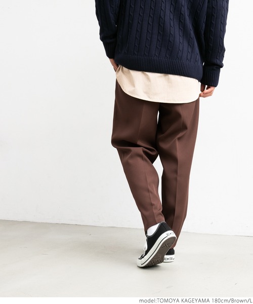 coca(coca)(コカ)の「メンズタックテーパードスラックス(スラックス・メンズ・グリーン/ブラウン/アイボリー・M/L/XL)」の11枚目の写真