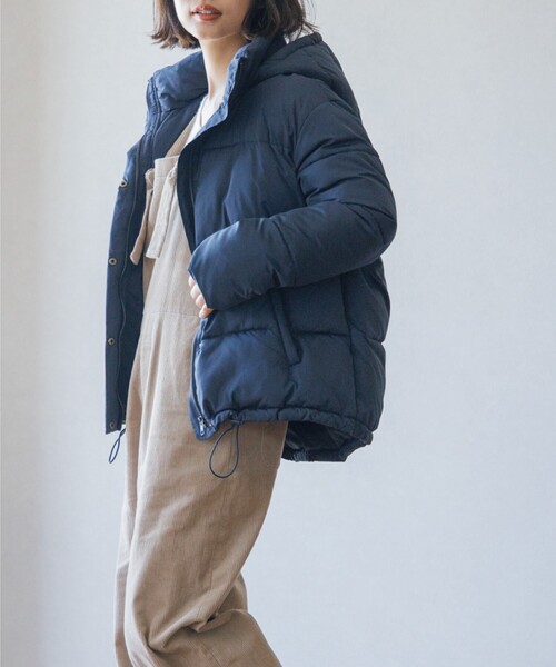 THE SHOP TK (ザ ショップ ティーケー )の「◆【蓄熱保温/軽量】中綿フードブルゾン(ブルゾン・レディース・ネイビー/ライトベージュ/オフホワイト・12/11/13/14)」の16枚目の写真