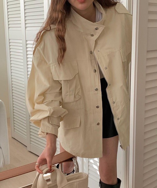 HALEY PESCA（ヘーリーペスカ）の「HALEY PESCA/カジュアル ハイネック ノーカラージャケット（ノーカラージャケット・レディース・アイボリー/カーキ・FREE）」の4枚目の写真