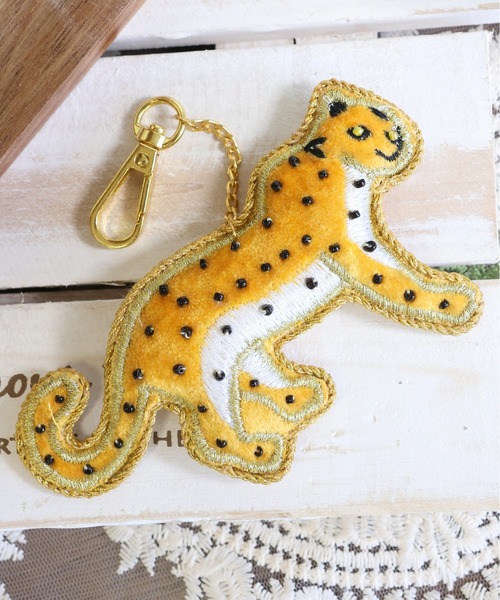 セール】ザリ刺繍アニマルキーホルダー（キーホルダー）｜emesuelee