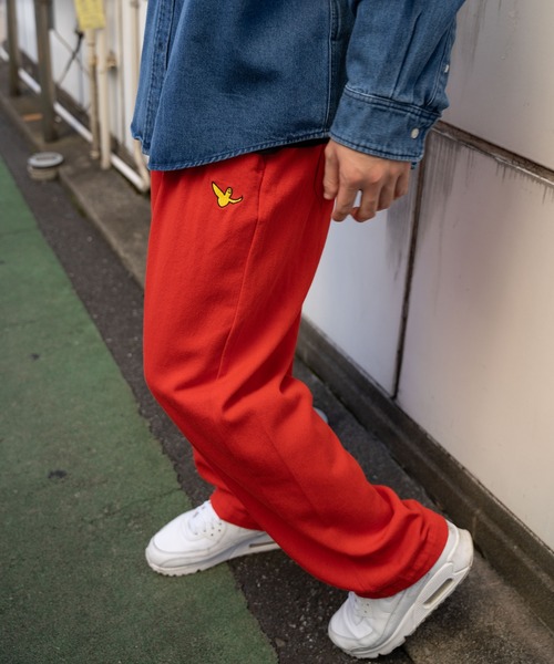 （What it isNt）ART BY MARKGONZALES（ワットイットイズント）の「(what it isNT) ART BY MARK GONZALES / 10oz カツラギ ワイド スケートパンツ（チノパンツ・メンズ・オフホワイト/ブラック/グリーン/レッド・M/L/XL）」の8枚目の写真
