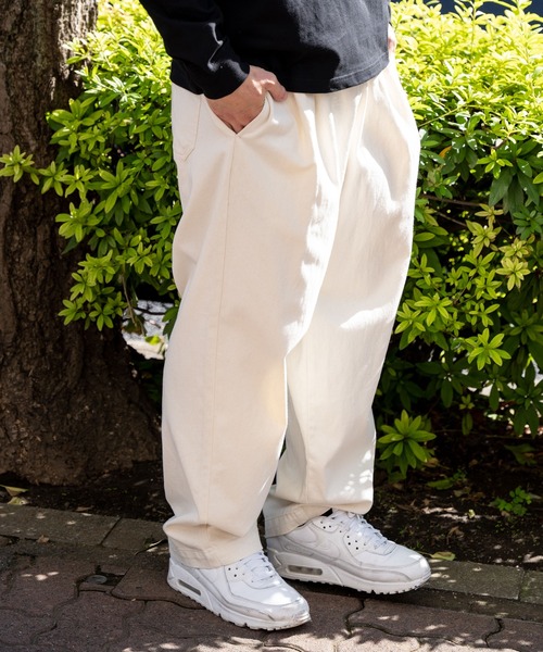 （What it isNt）ART BY MARKGONZALES（ワットイットイズント）の「(what it isNT) ART BY MARK GONZALES / 10oz カツラギ ワイド スケートパンツ（チノパンツ・メンズ・オフホワイト/ブラック/グリーン/レッド・M/L/XL）」の17枚目の写真