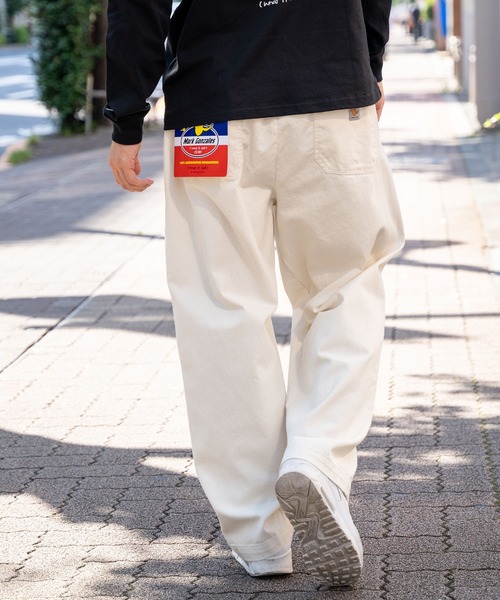 （What it isNt）ART BY MARKGONZALES（ワットイットイズント）の「(what it isNT) ART BY MARK GONZALES / 10oz カツラギ ワイド スケートパンツ（チノパンツ・メンズ・オフホワイト/ブラック/グリーン/レッド・M/L/XL）」の21枚目の写真