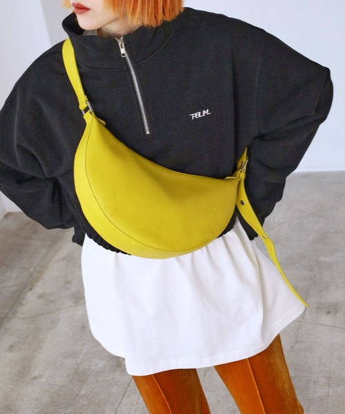 PBLIM(ページボーイリム)の「PAGEBOYLIM/ハーフムーンBAG(ショルダーバッグ・レディース・ブラック/アイボリー/ライム/ピンク・FREE)」の5枚目の写真