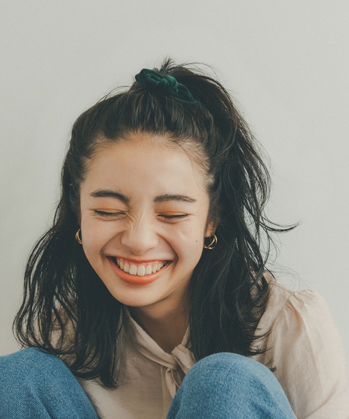 ROPE' PICNIC（ロペピクニック）の「【KIBE AKEMI×ROPE'PICNIC】Velvet&tweed tieribbonpony（ヘアゴム・レディース・ブラック系その他/ブラック/ダークグリーン・FREE）」の9枚目の写真