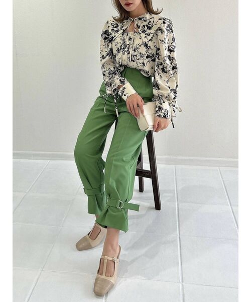 dazzlin(ダズリン)の「ベルトパーツクリアパンプス(パンプス・レディース・オフホワイト/ベージュ/その他1・MEDIUM/LARGE)」の17枚目の写真