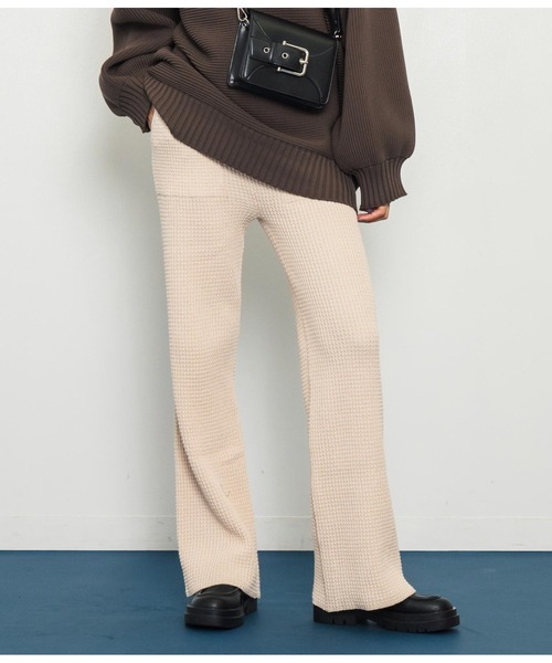 ANAP（アナップ）の「ワッフル編みニットパンツ【セットアップ着用可】（その他パンツ・レディース・アイボリー/ブラウン/ダークグレー・FREE）」の19枚目の写真