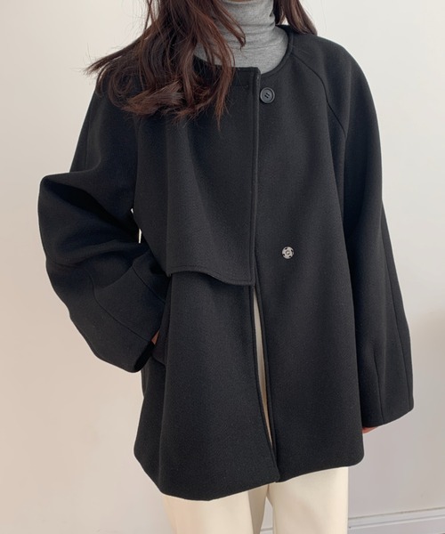 ABITOKYO（アビトーキョー）の「ノーカラーケープショートコート（ノーカラーコート・レディース・ブラック/ベージュ/アイボリー/カーキ/ネイビー/ブラウン・FREE）」の12枚目の写真