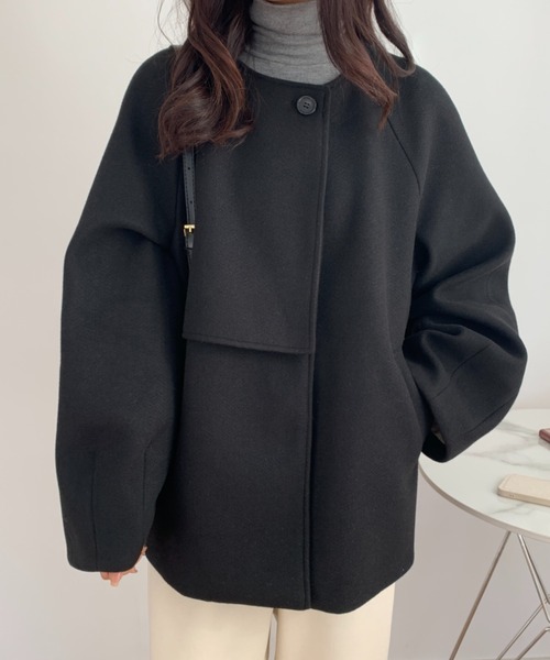 ABITOKYO（アビトーキョー）の「ノーカラーケープショートコート（ノーカラーコート・レディース・ブラック/ベージュ/アイボリー/カーキ/ネイビー/ブラウン・FREE）」の14枚目の写真