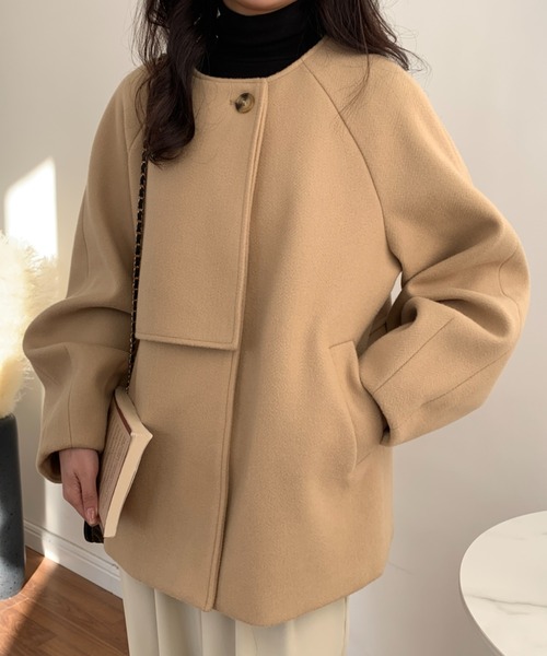 ABITOKYO（アビトーキョー）の「ノーカラーケープショートコート（ノー