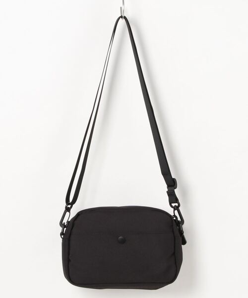 BEN DAVIS（ベンデイビス）の「【BEN DAVIS/ベンデイビス】ワイドショルダーバッグ ワンポイントブランドロゴ（ショルダーバッグ・メンズ・ブラック/ブラック系その他2/ブラック系その他・FREE）」の14枚目の写真