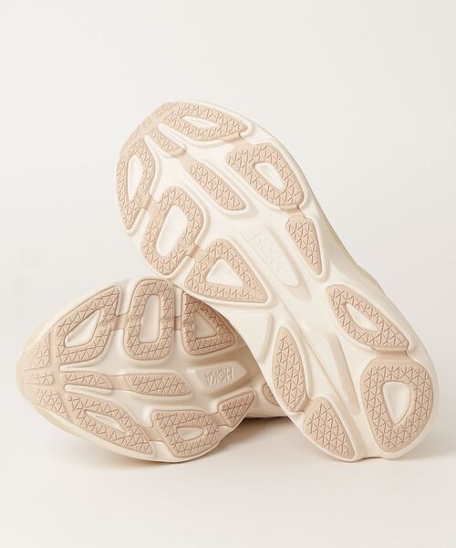 HOKA(ホカ)の「HOKA BONDI 8 / ホカ ボンダイ 8(スニーカー・メンズ・ベージュ/ホワイト・25.5cm/26.0cm/26.5cm/27.0cm/27.5cm/28.0cm/28.5cm/29.0cm/30.0cm)」の16枚目の写真