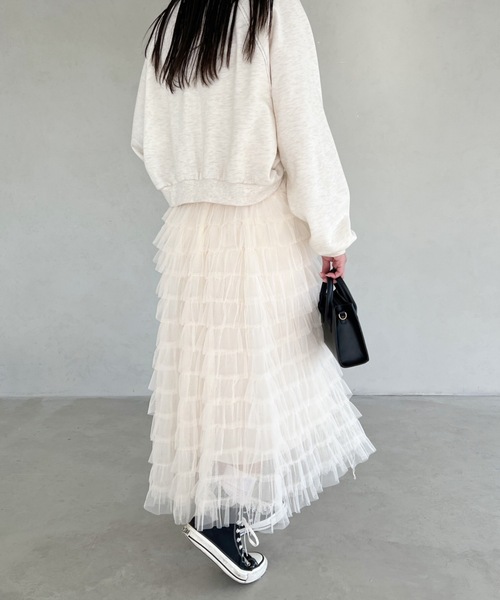 MYMOOD.（マイムード）の「フリルチュール ボリュームロングスカート（スカート・レディース・アイボリー/ブラック/グレー・FREE）」の11枚目の写真