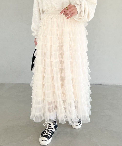 MYMOOD.（マイムード）の「フリルチュール ボリュームロングスカート（スカート・レディース・アイボリー/ブラック/グレー・FREE）」の12枚目の写真