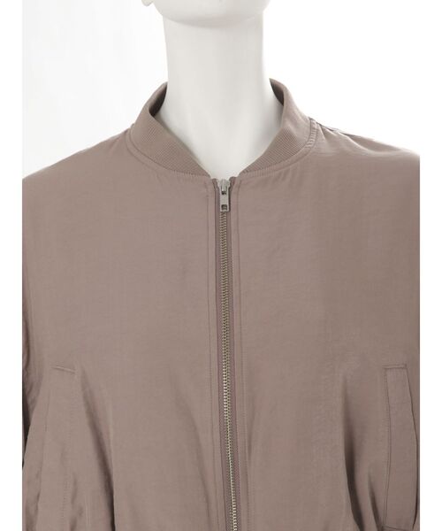 MERCURYDUO(マーキュリーデュオ)の「ドロストボリュームスリーブブルゾン(ブルゾン・レディース・ベージュ/アイボリー・FREE)」の15枚目の写真