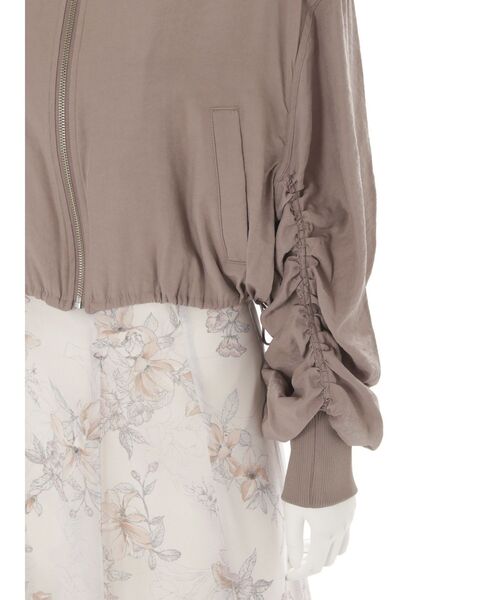 MERCURYDUO(マーキュリーデュオ)の「ドロストボリュームスリーブブルゾン(ブルゾン・レディース・ベージュ/アイボリー・FREE)」の17枚目の写真