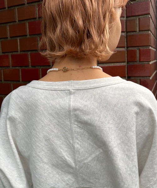 HELLO.SANFRANCISCO(ハローサンフランシスコ)の「【HELLO.SANFRANCISCO/ハローサンフランシスコ】ピグメントクロップドフットボールTEE(Tシャツ/カットソー・レディース・ホワイト/チャコールグレー/レッド・FREE)」の4枚目の写真