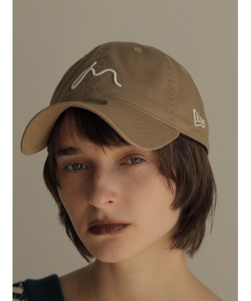 AMAIL(アマイル)の「AM NEW ERA CAP(キャップ・レディース・ベージュ/ブラック・FREE)」の6枚目の写真