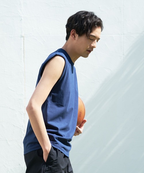 JEANS MATE(ジーンズメイト)の「汗染みの目立ちにくいTシャツ ZEROSTAIN ゼロステイン 撥水性 UVカット レイヤード ノースリーブ(タンクトップ・メンズ・ネイビー/ブラック/ホワイト・X-LARGE/MEDIUM/LARGE)」の13枚目の写真