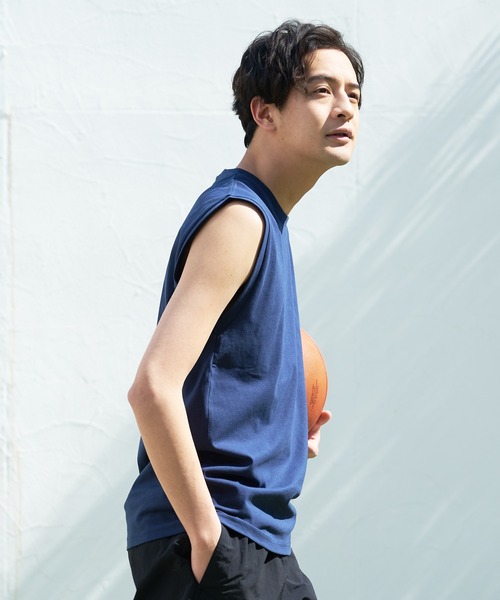 JEANS MATE(ジーンズメイト)の「汗染みの目立ちにくいTシャツ ZEROSTAIN ゼロステイン 撥水性 UVカット レイヤード ノースリーブ(タンクトップ・メンズ・ネイビー/ブラック/ホワイト・X-LARGE/MEDIUM/LARGE)」の15枚目の写真