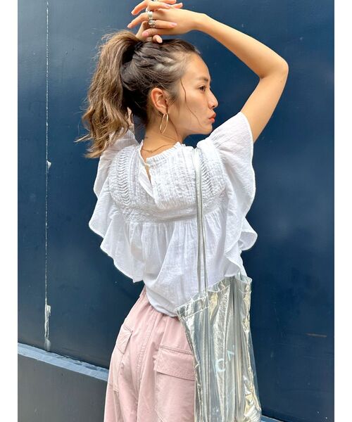 Ungrid（アングリッド）の「コットンノースリフリルブラウス（シャツ/ブラウス・レディース・オレンジ/ブラック/オフホワイト・FREE）」の7枚目の写真