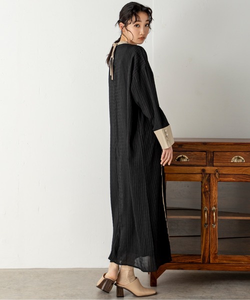 MILLION CARATS(ミリオンカラッツ)の「バックスタイルまで抜け目なく!ゆったりとしたフォルムでナチュラルな印象を与えるシアーカフタンワンピース(ワンピース・レディース・ブラック/マルチ/オフホワイト・FREE)」の21枚目の写真