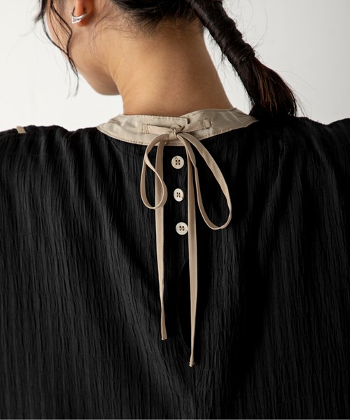 MILLION CARATS(ミリオンカラッツ)の「バックスタイルまで抜け目なく!ゆったりとしたフォルムでナチュラルな印象を与えるシアーカフタンワンピース(ワンピース・レディース・ブラック/マルチ/オフホワイト・FREE)」の4枚目の写真