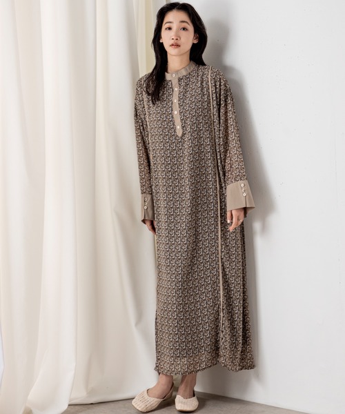 MILLION CARATS(ミリオンカラッツ)の「バックスタイルまで抜け目なく!ゆったりとしたフォルムでナチュラルな印象を与えるシアーカフタンワンピース(ワンピース・レディース・ブラック/マルチ/オフホワイト・FREE)」の12枚目の写真