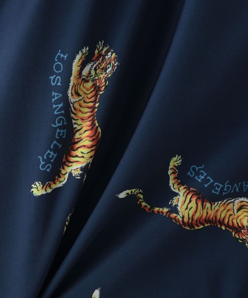 RAGEBLUE(レイジブルー)の「エドハーディコラボ総柄デザインシャツ(シャツ/ブラウス・メンズ・ブラック/ネイビー・MEDIUM/LARGE)」の16枚目の写真