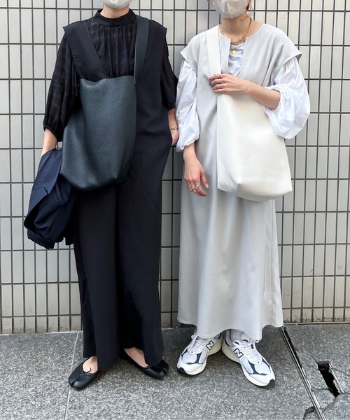 feepur（フェピュール）の「フェイクレザーショルダーバッグ（ショルダーバッグ・レディース・アイボリー/ブラック・FREE）」の12枚目の写真