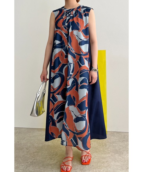   パームリーフ柄 ワンピース cawaii ワンピース （黒）スタイリッシュなリーフ柄ロングワンピース