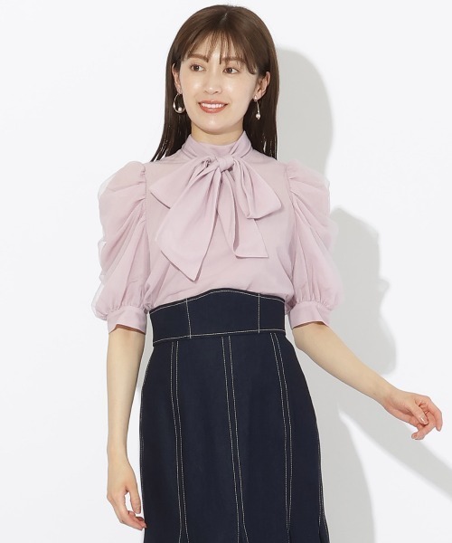 AND COUTURE(アンドクチュール)の「チュールレーヤードブラウス(シャツ/ブラウス・レディース・ピンク/オフホワイト/ライトグレー/ベージュ・MEDIUM)」の4枚目の写真