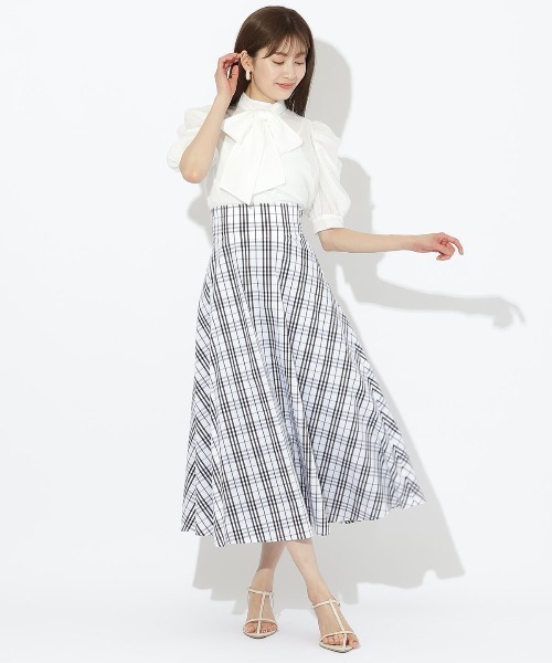 AND COUTURE(アンドクチュール)の「チュールレーヤードブラウス(シャツ/ブラウス・レディース・ピンク/オフホワイト/ライトグレー/ベージュ・MEDIUM)」の20枚目の写真