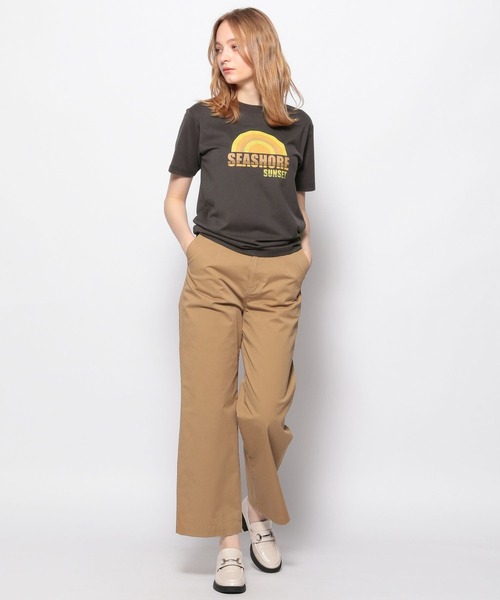 FOREVER 21(フォーエバー トゥエンティーワン)の「レトログラフィックTシャツ(Tシャツ/カットソー・レディース・ゴールド/グレー系その他7/ホワイト・FREE)」の20枚目の写真