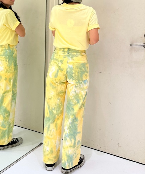 FOREVER 21(フォーエバー トゥエンティーワン)の「レトログラフィックTシャツ(Tシャツ/カットソー・レディース・ゴールド/グレー系その他7/ホワイト・FREE)」の18枚目の写真