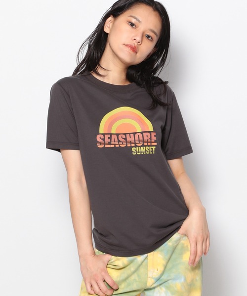 FOREVER 21(フォーエバー トゥエンティーワン)の「レトログラフィックTシャツ(Tシャツ/カットソー・レディース・ゴールド/グレー系その他7/ホワイト・FREE)」の19枚目の写真